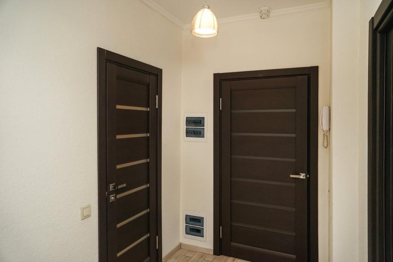 Kyiv Apartment On Chornovola 27 Bagian luar foto