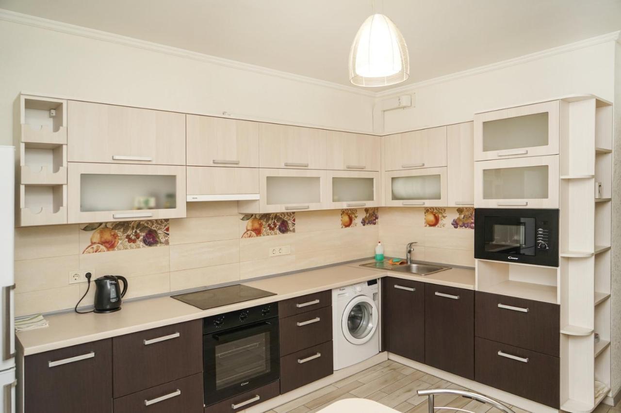 Kyiv Apartment On Chornovola 27 Bagian luar foto