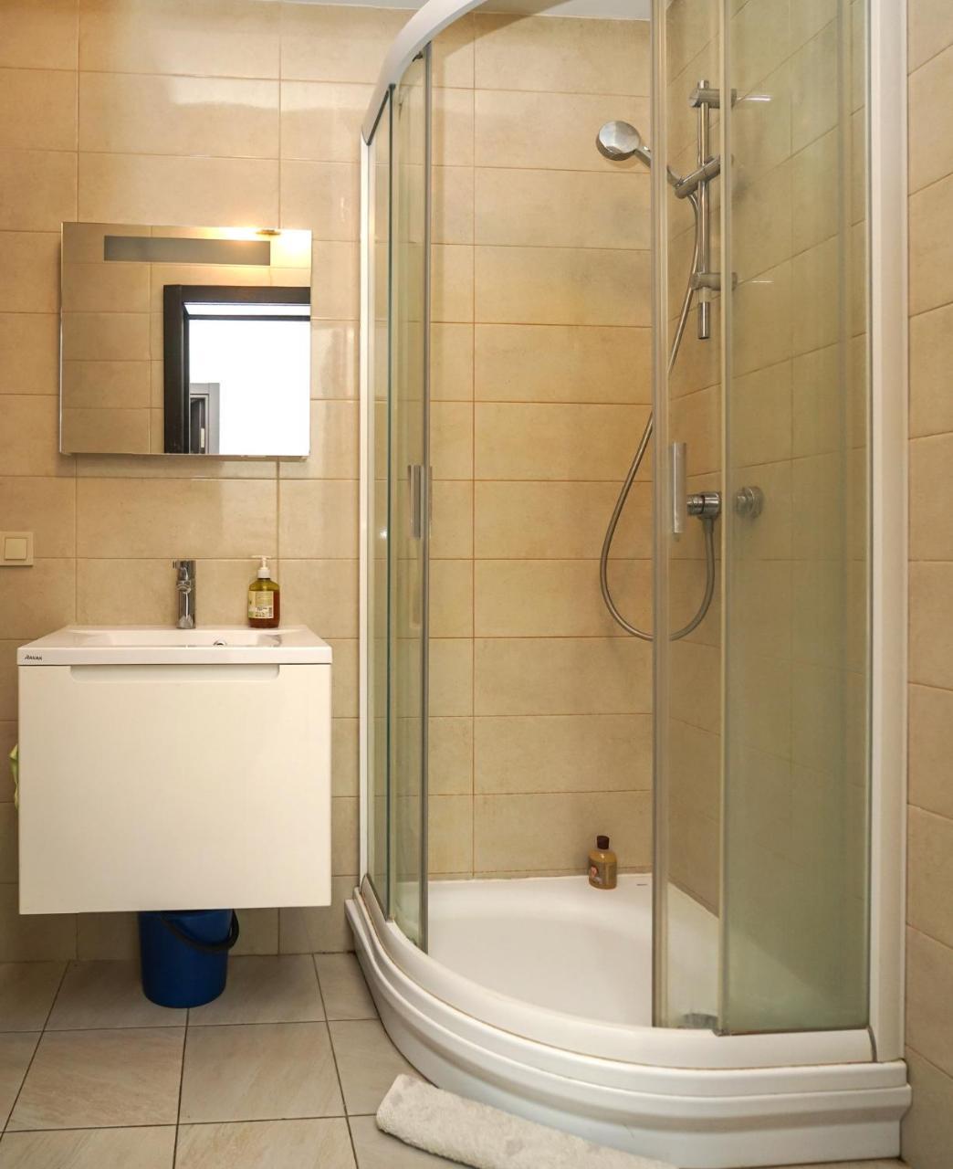 Kyiv Apartment On Chornovola 27 Bagian luar foto